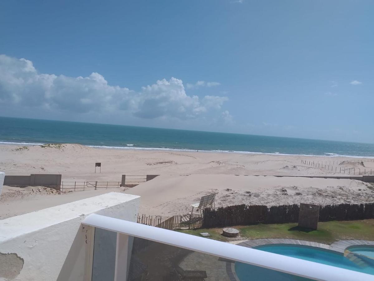 Na Praia: Oceanfront Oasis With Dune Views In Canoa Quebrada